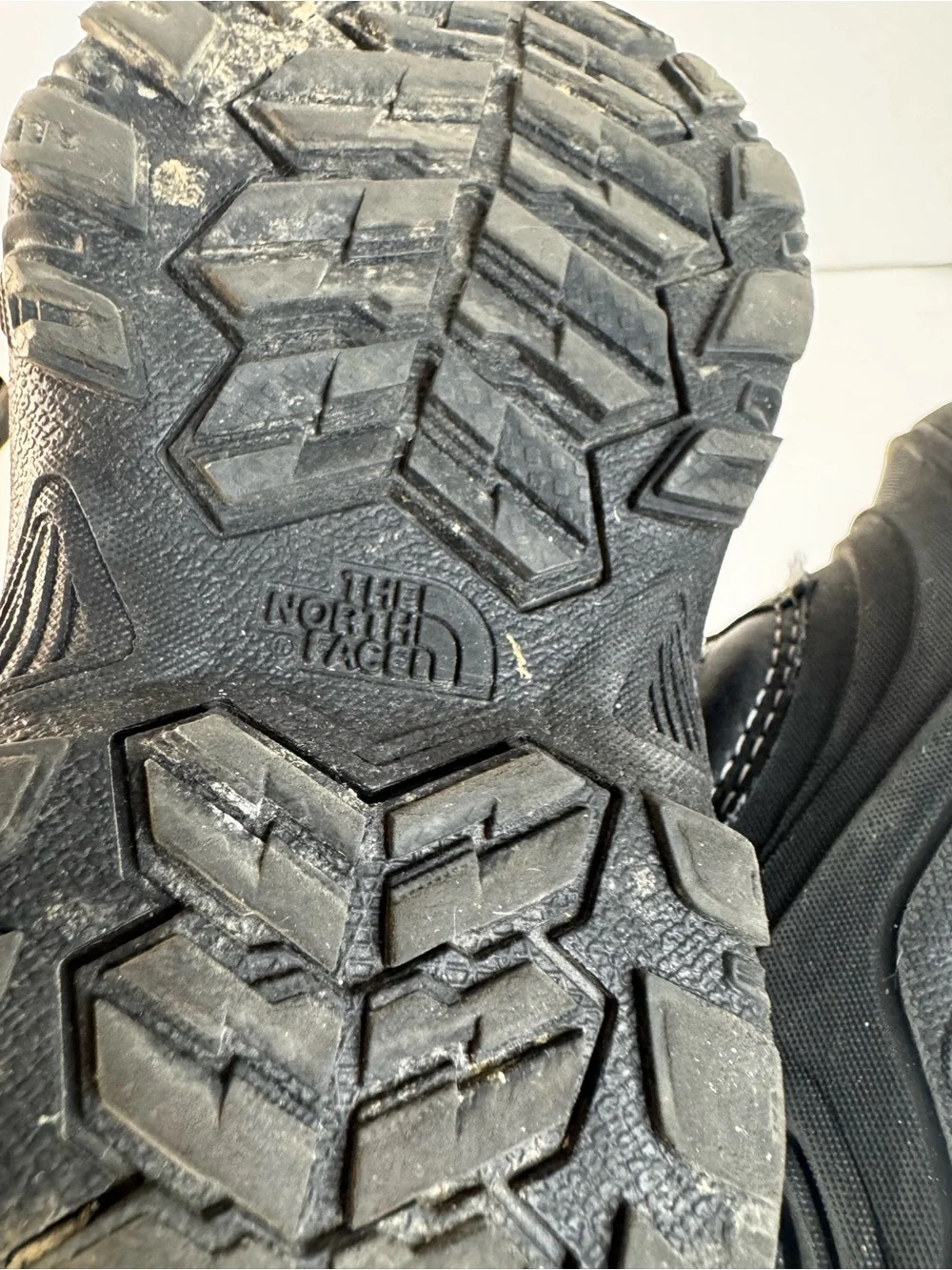 The North Face Black Kids Winter Snow Boots with Drawcord
